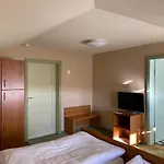 Gaestehaus Am Klinikum 3* Галль
